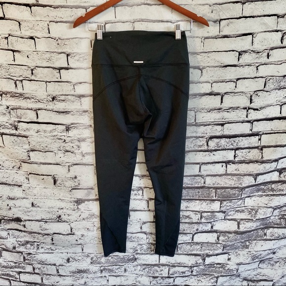 Aerie Chill Play Move Leggings SZ M - Picture 1 of 4